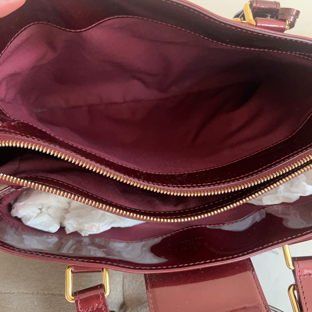 LOUIS VUITTON Amarante
Melrose Avenue Vernis Monogram
Satchel - Picture 3 of 9